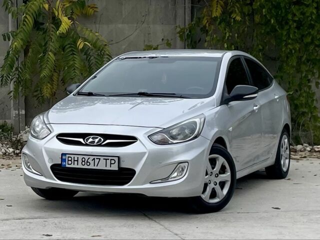 Хендай Акцент 2011 в Одессе на Automoto.ua Серый Хендай Акцент, объемом двигателя 1.4 л и пробегом 184 тыс. км за 7200 $, фото 1 на Automoto.ua