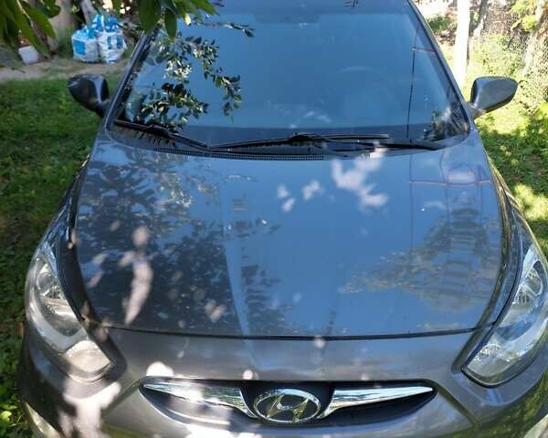 Хендай Акцент 2011 в Житомире на Automoto.ua Серый Хендай Акцент, объемом двигателя 1.4 л и пробегом 320 тыс. км за 6100 $, фото 1 на Automoto.ua