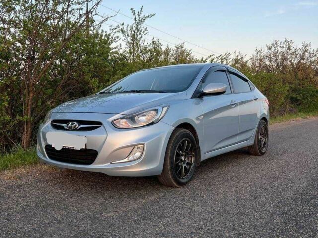 Серый Хендай Акцент, объемом двигателя 0 л и пробегом 225 тыс. км за 7000 $, фото 1 на Automoto.ua