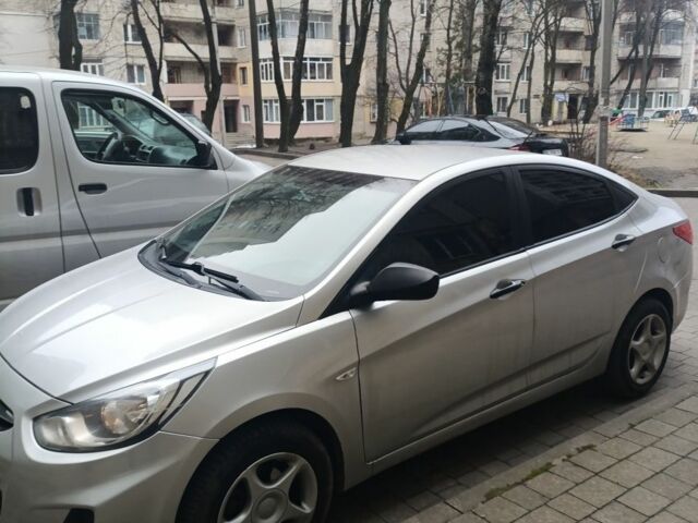 Сірий Хендай Акцент, об'ємом двигуна 1.4 л та пробігом 260 тис. км за 6999 $, фото 1 на Automoto.ua