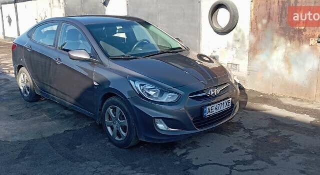 Серый Хендай Акцент, объемом двигателя 1.59 л и пробегом 198 тыс. км за 6900 $, фото 1 на Automoto.ua