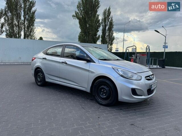Сірий Хендай Акцент, об'ємом двигуна 1.4 л та пробігом 247 тис. км за 5500 $, фото 1 на Automoto.ua