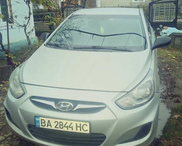 Серый Хендай Акцент, объемом двигателя 1.4 л и пробегом 173 тыс. км за 6500 $, фото 1 на Automoto.ua