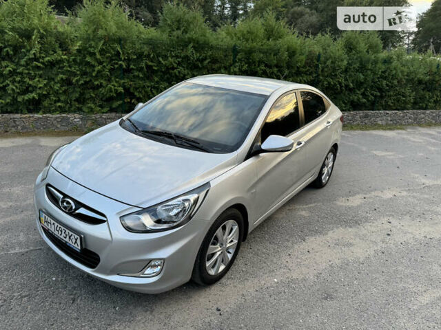 Серый Хендай Акцент, объемом двигателя 1.6 л и пробегом 65 тыс. км за 9999 $, фото 1 на Automoto.ua