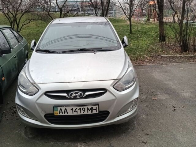 Сірий Хендай Акцент, об'ємом двигуна 1.6 л та пробігом 39 тис. км за 8000 $, фото 1 на Automoto.ua