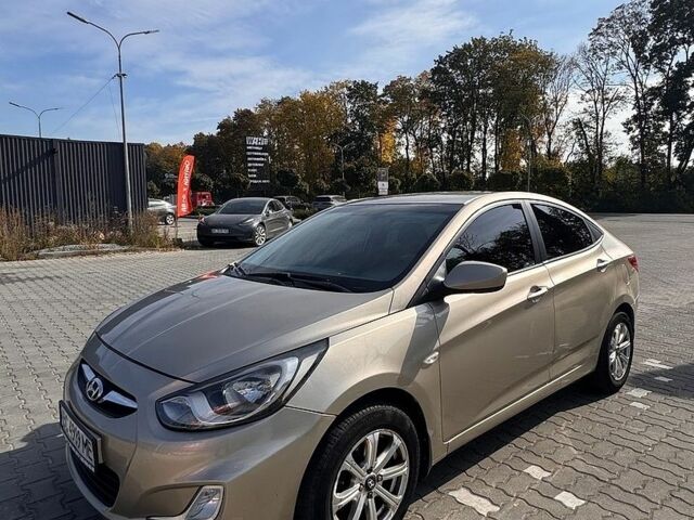 Сірий Хендай Акцент, об'ємом двигуна 1.4 л та пробігом 170 тис. км за 5900 $, фото 1 на Automoto.ua