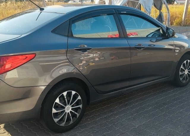 Сірий Хендай Акцент, об'ємом двигуна 1.6 л та пробігом 138 тис. км за 7600 $, фото 1 на Automoto.ua