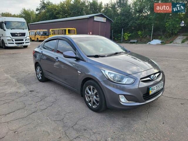 Серый Хендай Акцент, объемом двигателя 1.59 л и пробегом 95 тыс. км за 8900 $, фото 1 на Automoto.ua