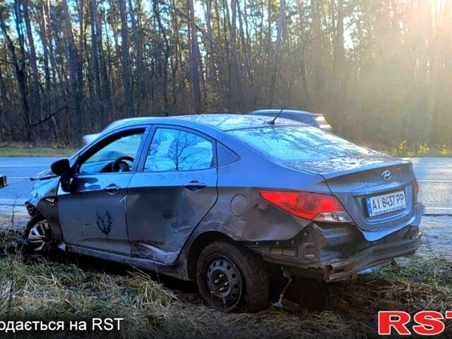 Серый Хендай Акцент, объемом двигателя 1.4 л и пробегом 22500 тыс. км за 2800 $, фото 1 на Automoto.ua