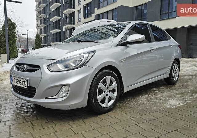 Сірий Хендай Акцент, об'ємом двигуна 1.4 л та пробігом 170 тис. км за 6300 $, фото 1 на Automoto.ua