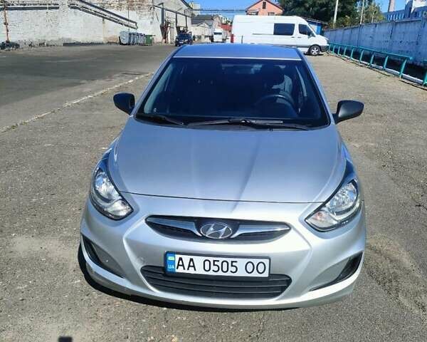 Сірий Хендай Акцент, об'ємом двигуна 1.4 л та пробігом 234 тис. км за 5100 $, фото 1 на Automoto.ua
