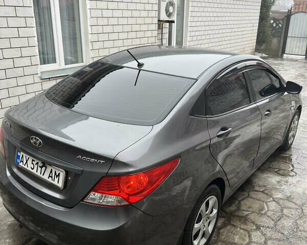 Серый Хендай Акцент, объемом двигателя 1.4 л и пробегом 231 тыс. км за 6999 $, фото 1 на Automoto.ua
