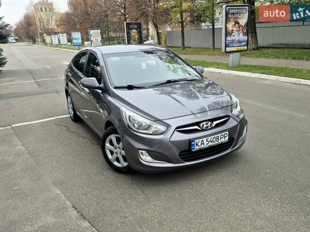 Серый Хендай Акцент, объемом двигателя 1.6 л и пробегом 90 тыс. км за 9650 $, фото 1 на Automoto.ua