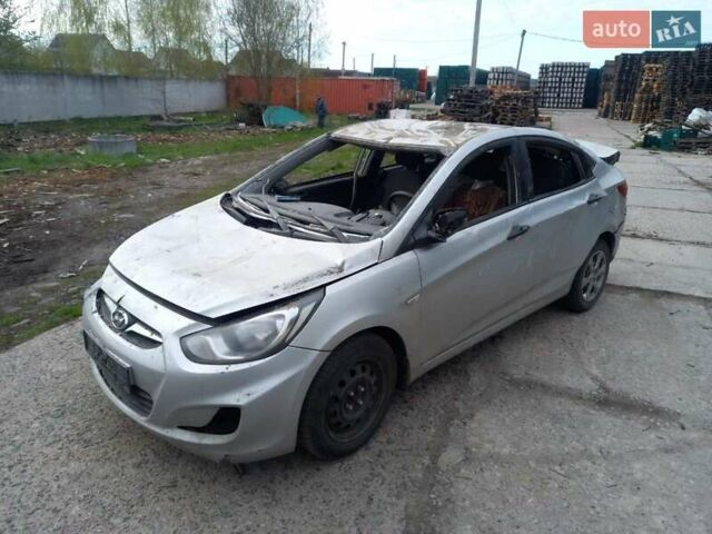 Серый Хендай Акцент, объемом двигателя 1.4 л и пробегом 242 тыс. км за 1950 $, фото 1 на Automoto.ua