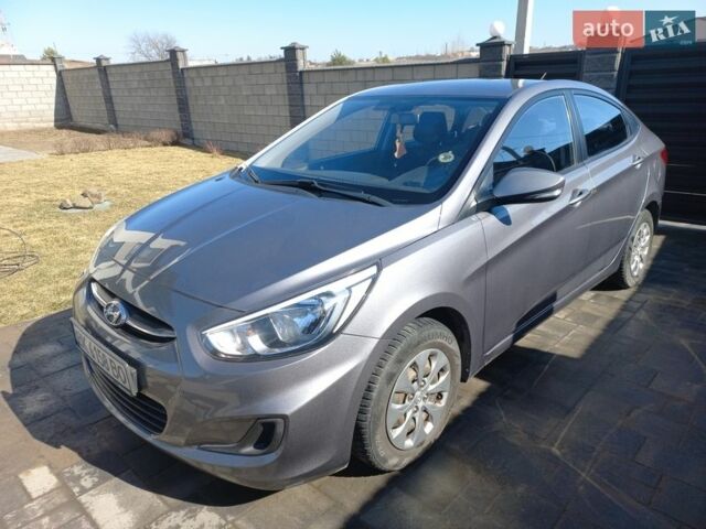 Серый Хендай Акцент, объемом двигателя 1.37 л и пробегом 108 тыс. км за 9400 $, фото 1 на Automoto.ua