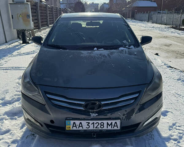 Хендай Акцент 2016 в Киеве на Automoto.ua Серый Хендай Акцент, объемом двигателя 1.4 л и пробегом 240 тыс. км за 4900 $, фото 1 на Automoto.ua
