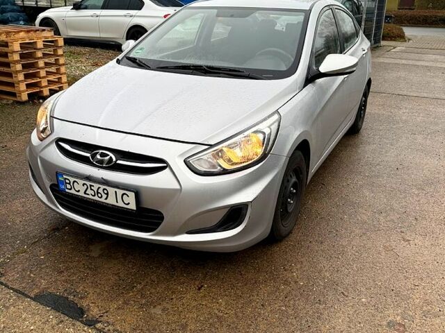 Серый Хендай Акцент, объемом двигателя 1.4 л и пробегом 129 тыс. км за 8500 $, фото 1 на Automoto.ua