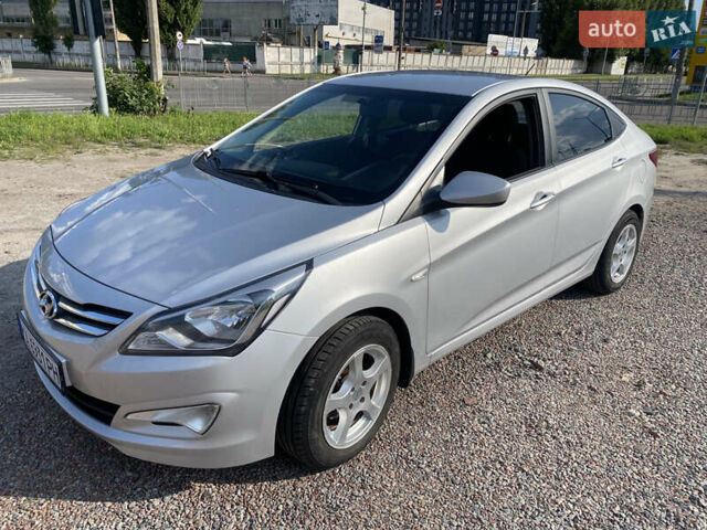 Серый Хендай Акцент, объемом двигателя 1.4 л и пробегом 159 тыс. км за 7500 $, фото 1 на Automoto.ua