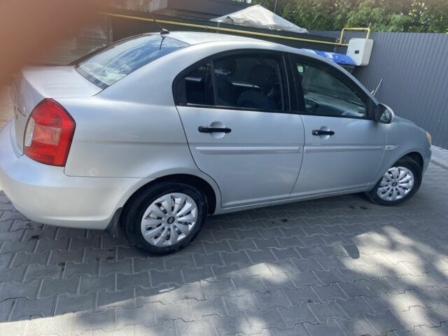 Сірий Хендай Акцент, об'ємом двигуна 1.4 л та пробігом 176 тис. км за 5500 $, фото 1 на Automoto.ua