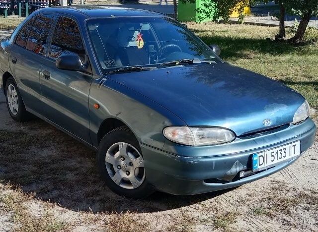 Синий Хендай Акцент, объемом двигателя 1.3 л и пробегом 354 тыс. км за 1500 $, фото 1 на Automoto.ua