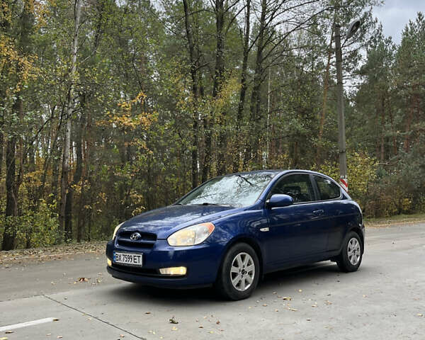 Синий Хендай Акцент, объемом двигателя 1.4 л и пробегом 160 тыс. км за 4400 $, фото 1 на Automoto.ua