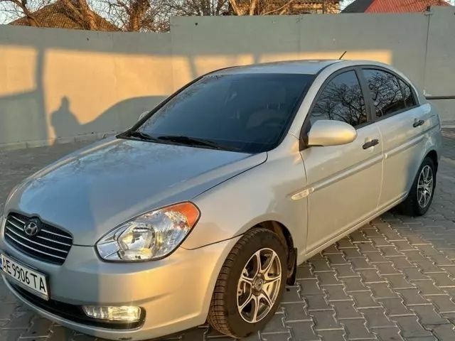 Синий Хендай Акцент, объемом двигателя 1.4 л и пробегом 174 тыс. км за 4999 $, фото 1 на Automoto.ua