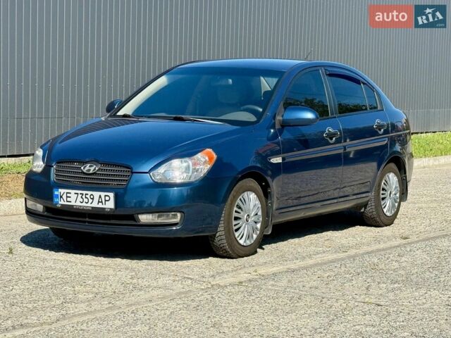 Синий Хендай Акцент, объемом двигателя 1.4 л и пробегом 167 тыс. км за 5700 $, фото 1 на Automoto.ua