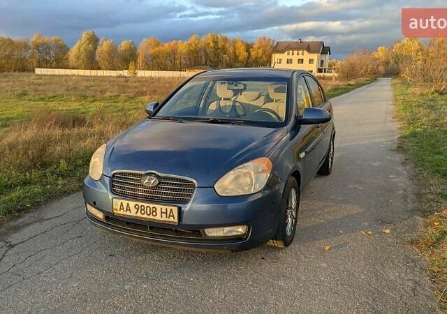 Синій Хендай Акцент, об'ємом двигуна 1.6 л та пробігом 276 тис. км за 4700 $, фото 1 на Automoto.ua