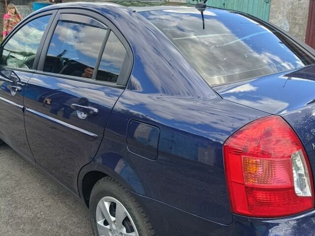 Синий Хендай Акцент, объемом двигателя 0 л и пробегом 130 тыс. км за 5100 $, фото 1 на Automoto.ua