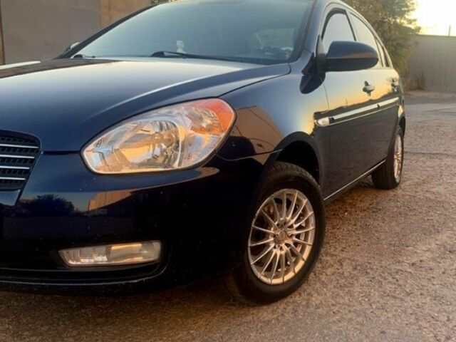 Синий Хендай Акцент, объемом двигателя 0 л и пробегом 250 тыс. км за 5800 $, фото 1 на Automoto.ua