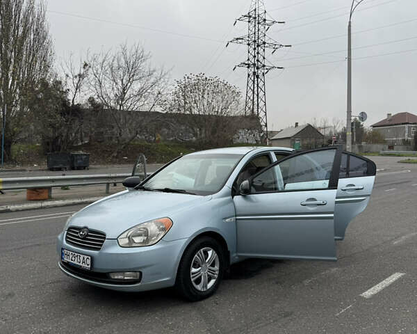 Синій Хендай Акцент, об'ємом двигуна 1.6 л та пробігом 182 тис. км за 4790 $, фото 1 на Automoto.ua