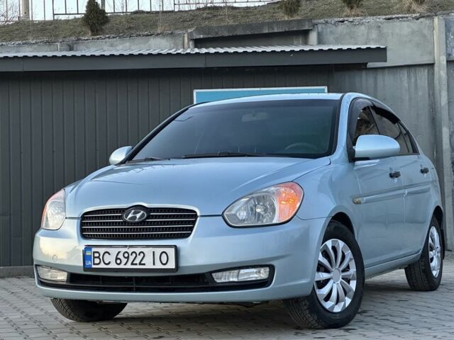 Синий Хендай Акцент, объемом двигателя 1.4 л и пробегом 216 тыс. км за 3850 $, фото 1 на Automoto.ua
