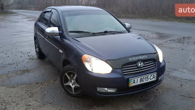 Синий Хендай Акцент, объемом двигателя 1.5 л и пробегом 325 тыс. км за 4900 $, фото 1 на Automoto.ua