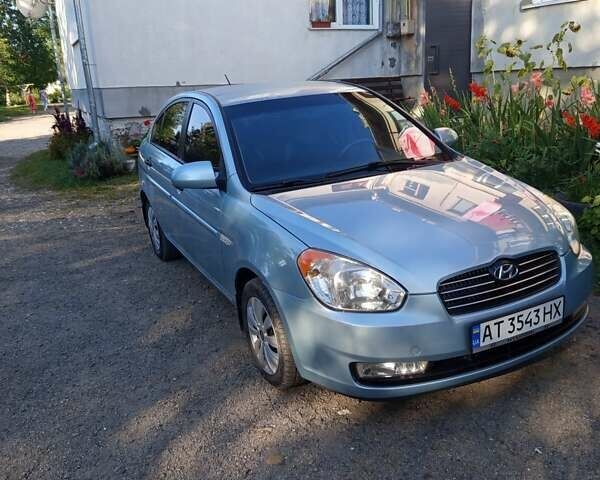 Синий Хендай Акцент, объемом двигателя 1.4 л и пробегом 243 тыс. км за 4500 $, фото 1 на Automoto.ua