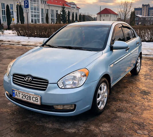 Синий Хендай Акцент, объемом двигателя 1.4 л и пробегом 188 тыс. км за 4800 $, фото 1 на Automoto.ua