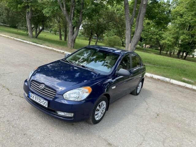 Синій Хендай Акцент, об'ємом двигуна 1.4 л та пробігом 146 тис. км за 5300 $, фото 1 на Automoto.ua