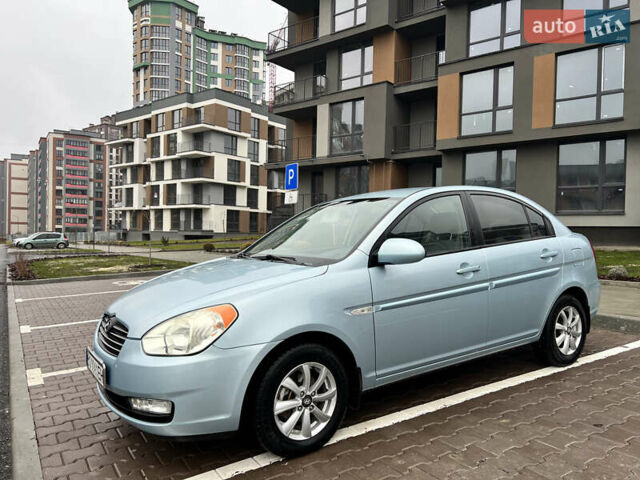 Синий Хендай Акцент, объемом двигателя 1.6 л и пробегом 115 тыс. км за 6400 $, фото 1 на Automoto.ua