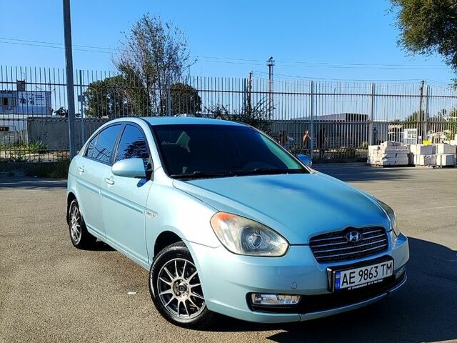 Синій Хендай Акцент, об'ємом двигуна 1.5 л та пробігом 300 тис. км за 5500 $, фото 1 на Automoto.ua