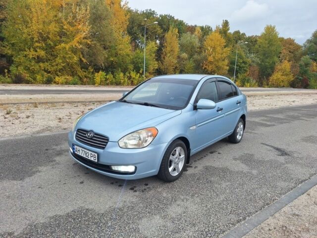 Синій Хендай Акцент, об'ємом двигуна 1.4 л та пробігом 123 тис. км за 4200 $, фото 1 на Automoto.ua