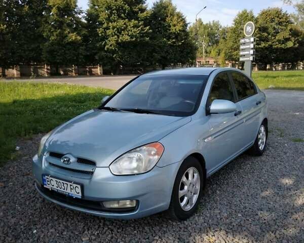 Синий Хендай Акцент, объемом двигателя 1.4 л и пробегом 195 тыс. км за 3500 $, фото 1 на Automoto.ua