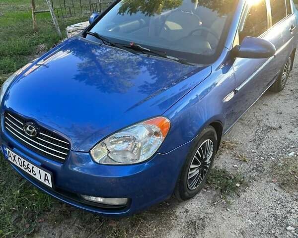 Синий Хендай Акцент, объемом двигателя 1.4 л и пробегом 193 тыс. км за 4500 $, фото 1 на Automoto.ua
