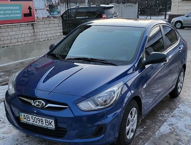 Синий Хендай Акцент, объемом двигателя 1.4 л и пробегом 48 тыс. км за 9299 $, фото 1 на Automoto.ua