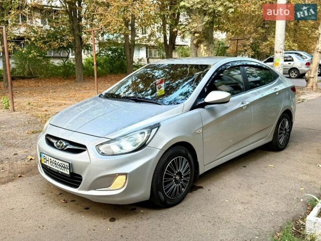 Синий Хендай Акцент, объемом двигателя 1.4 л и пробегом 180 тыс. км за 7200 $, фото 1 на Automoto.ua