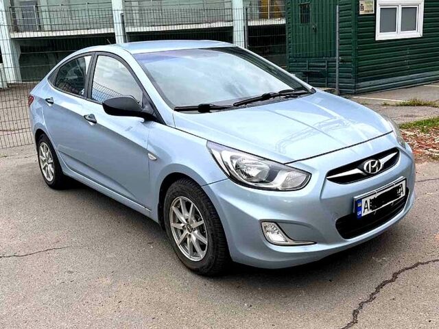 Синий Хендай Акцент, объемом двигателя 1.4 л и пробегом 110 тыс. км за 4500 $, фото 1 на Automoto.ua