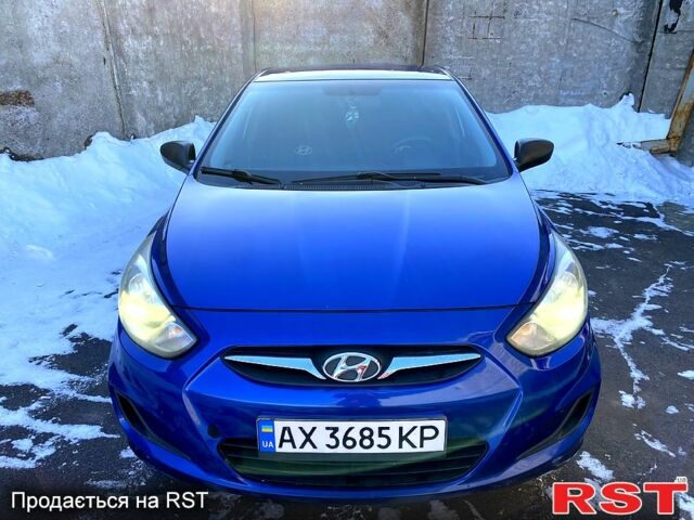 Синий Хендай Акцент, объемом двигателя 1.4 л и пробегом 17000 тыс. км за 5950 $, фото 1 на Automoto.ua