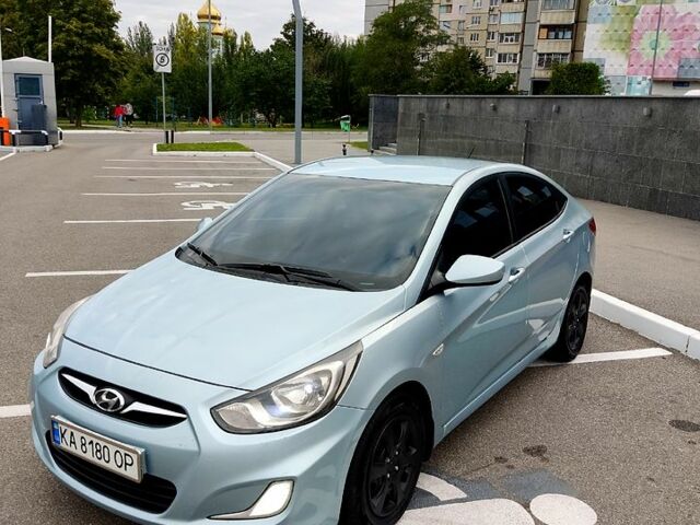 Синий Хендай Акцент, объемом двигателя 1.4 л и пробегом 193 тыс. км за 6600 $, фото 1 на Automoto.ua