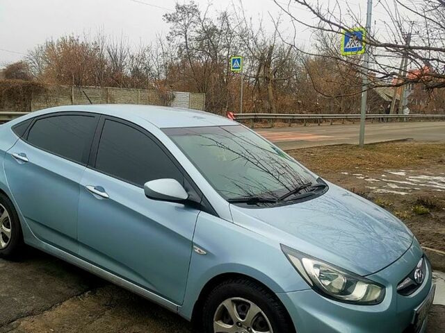 Синий Хендай Акцент, объемом двигателя 1.4 л и пробегом 170 тыс. км за 7000 $, фото 1 на Automoto.ua