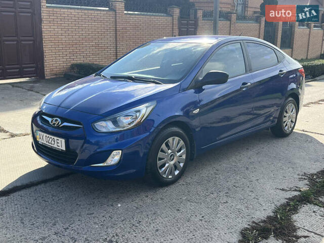 Хендай Акцент 2013 в Харькове на Automoto.ua Синий Хендай Акцент, объемом двигателя 1.4 л и пробегом 43 тыс. км за 8900 $, фото 1 на Automoto.ua