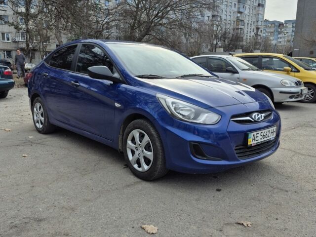Синий Хендай Акцент, объемом двигателя 1.4 л и пробегом 95 тыс. км за 9000 $, фото 1 на Automoto.ua