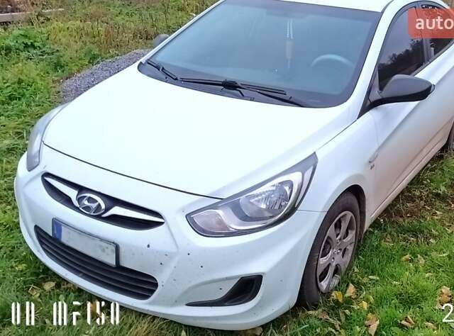 Синий Хендай Акцент, объемом двигателя 1.59 л и пробегом 120 тыс. км за 10000 $, фото 1 на Automoto.ua